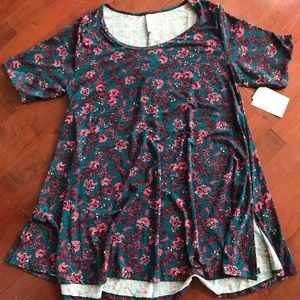 L LLR Perfect T - NEW WITH TAGS